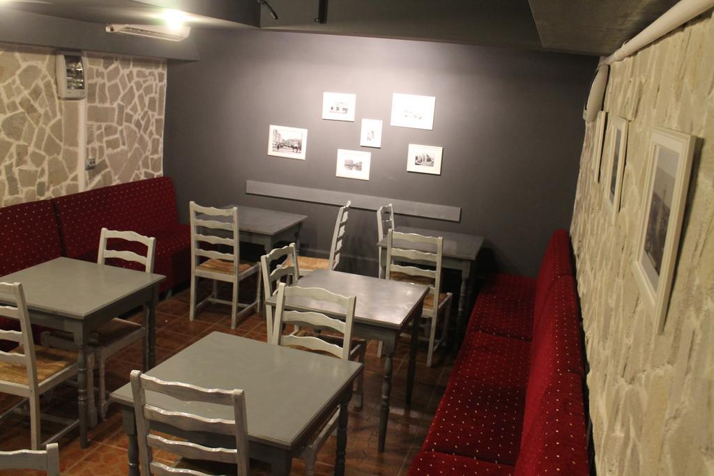Guest house Casa Victor Bucharest
